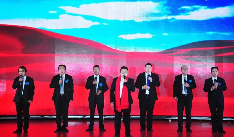 “感恩相伴?筑夢(mèng)同行”——龍港集團(tuán)2019新春年會(huì)盛大舉行！