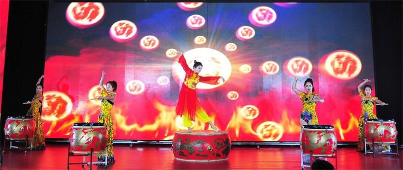 “感恩相伴?筑夢(mèng)同行”——龍港集團(tuán)2019新春年會(huì)盛大舉行！